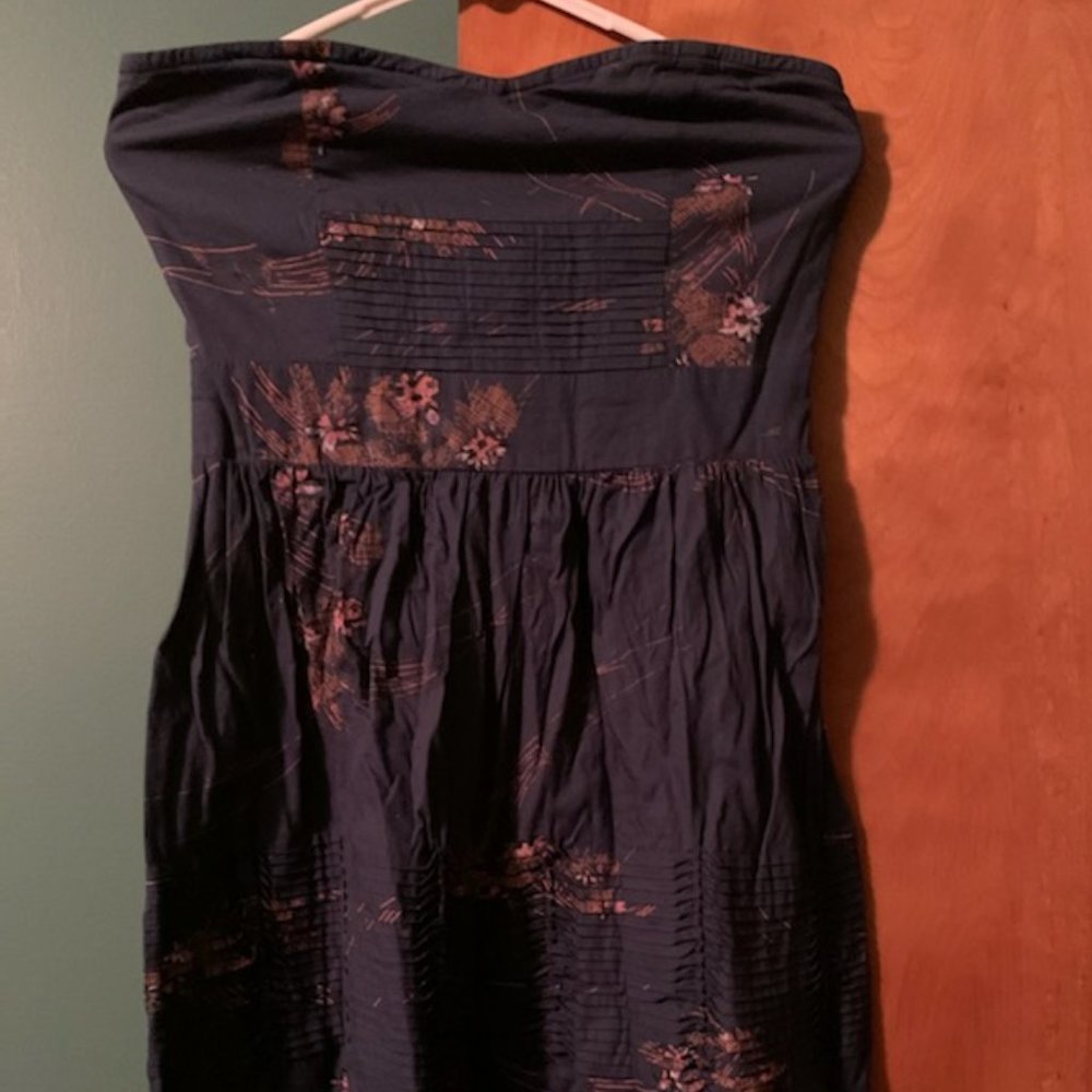 Dark blue strapless dress
